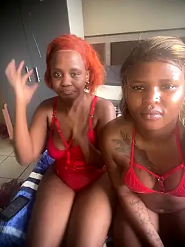 Snapshot of houseforsex chatting on 09/25/25, 01:59 houseforsex online show from 09/25/25, 01:59