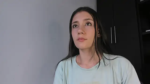 Snapshot of catalella_0 chatting on 09/15/25, 09:37 catalella 0 online show from 09/15/25, 09:37