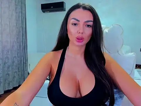 EllaElla90 online show from 11/21/25, 12:15