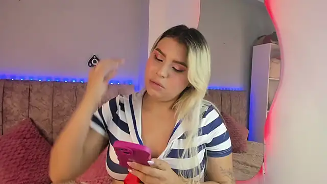 naomi sanz online show from 05/21/26, 05:03