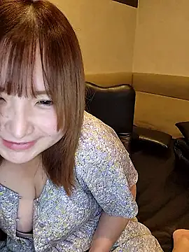 Snapshot of --MIYUKI chatting on 10/19/25, 03:12 --MIYUKI online show from 10/19/25, 03:12