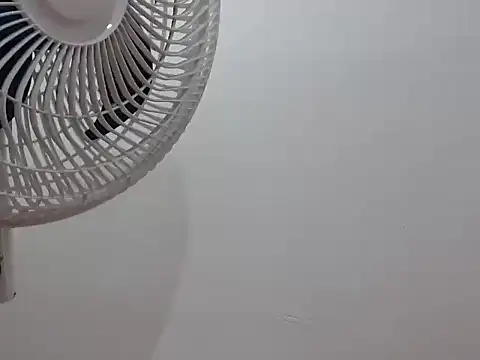 Snapshot of LuigiMarchetti chatting on 09/23/25, 07:50 LuigiMarchetti online show from 09/23/25, 07:50