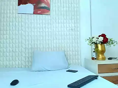 Snapshot of LuigiMarchetti chatting on 10/11/25, 07:45 LuigiMarchetti online show from 10/11/25, 07:45