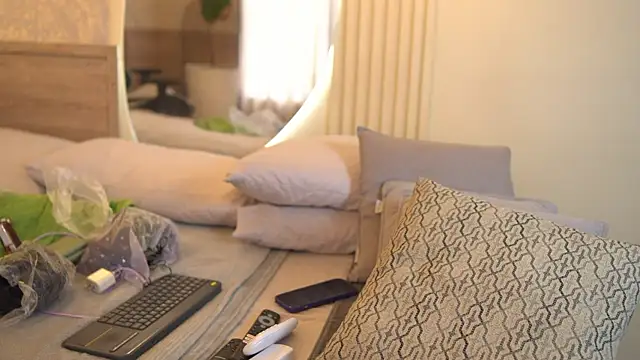 Snapshot of Tayler_Kim chatting on 10/30/25, 07:03 Tayler Kim online show from 10/30/25, 07:03