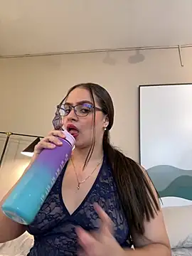 Tayler Kim online show from 02/21/26, 06:42