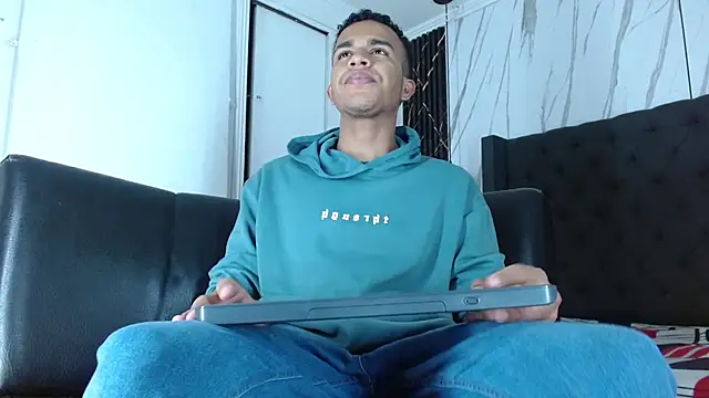 aston xvera online show from 01/07/26, 04:48