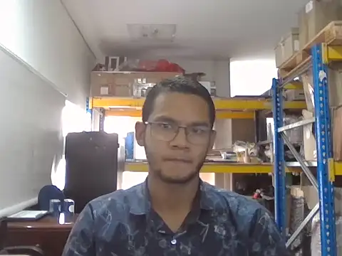 Snapshot of jayden_cooper1 chatting on 11/13/25, 04:39 jayden cooper1 online show from 11/13/25, 04:39