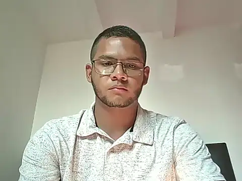 Snapshot of jayden_cooper1 chatting on 03/25/26, 01:28 jayden cooper1 online show from 03/25/26, 01:28