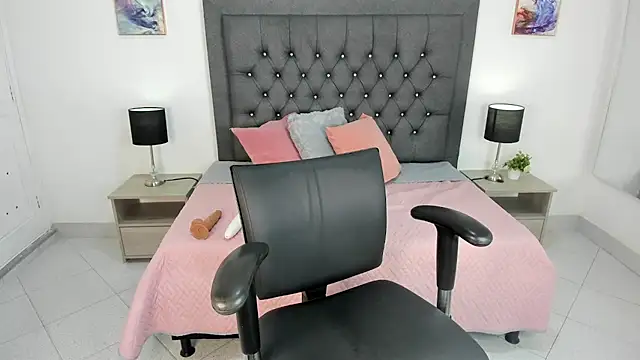 Snapshot of dulce_fresa_ chatting on 09/22/25, 07:38 dulce fresa online show from 09/22/25, 07:38