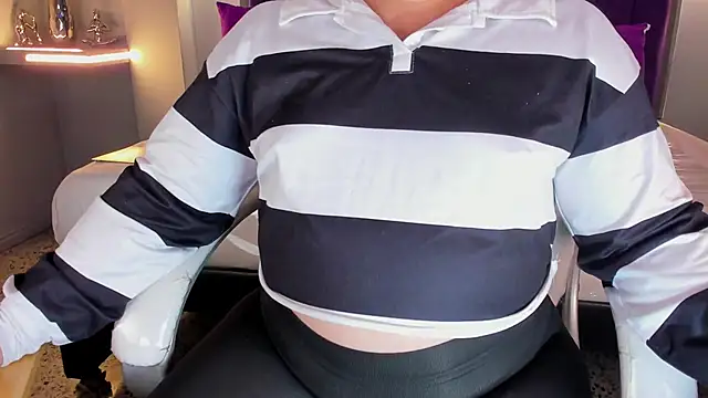 Miss Francheska online show from 04/29/26, 11:58