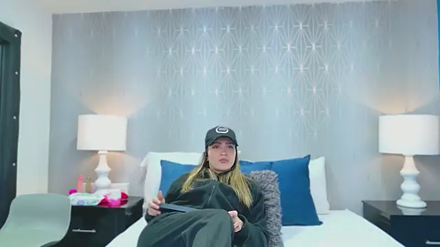 ZoeWilliis online show from 04/05/26, 11:29