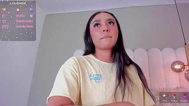 Snapshot of shanty_cole chatting on 11/22/25, 12:04 shanty cole online show from 11/22/25, 12:04