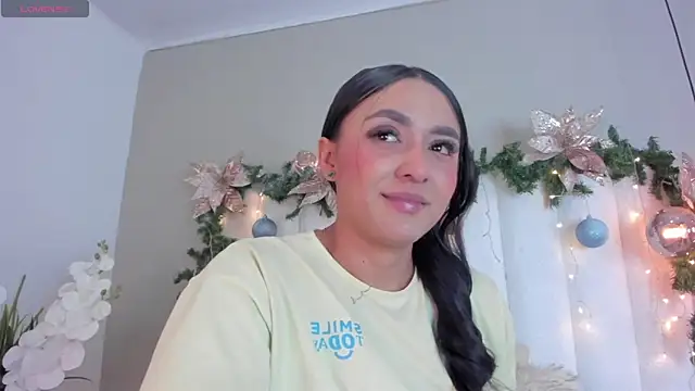 Snapshot of shanty_cole chatting on 12/04/25, 01:09 shanty cole online show from 12/04/25, 01:09