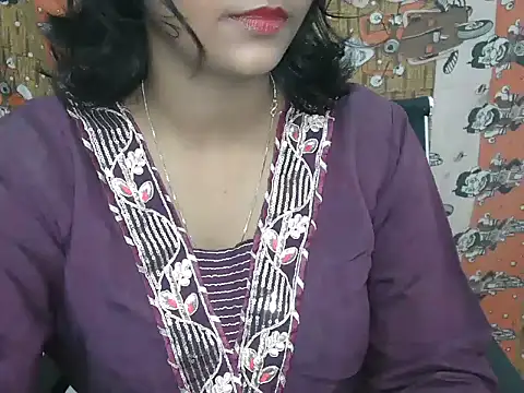 Snapshot of Hott_Noor chatting on 10/14/25, 03:35 Hott Noor online show from 10/14/25, 03:35