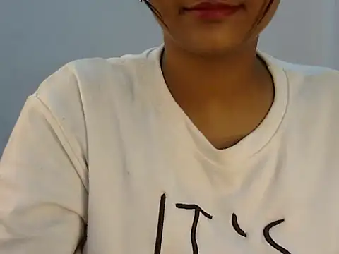 Snapshot of Hott_Noor chatting on 12/01/25, 08:25 Hott Noor online show from 12/01/25, 08:25
