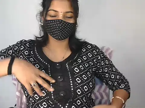 Snapshot of Hott_Noor chatting on 01/11/26, 07:24 Hott Noor online show from 01/11/26, 07:24