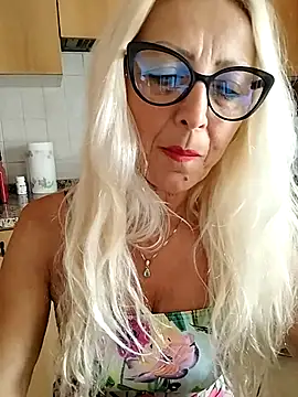 Snapshot of _sexyBLONDE46_ chatting on 07/04/26, 01:28 sexyBLONDE46 online show from 07/04/26, 01:28