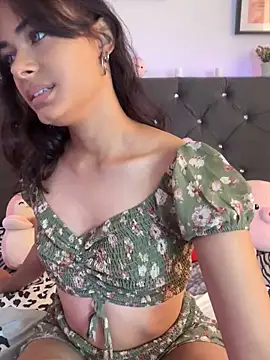 Im Lyan online show from 10/08/25, 03:42