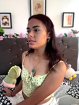 Im Lyan online show from 11/08/25, 07:12