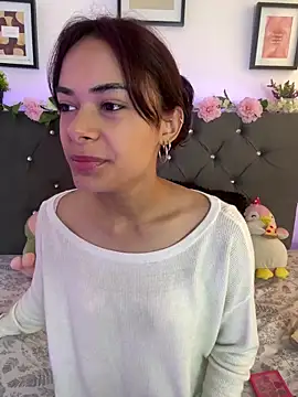 Im Lyan online show from 11/29/25, 03:37