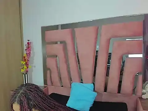 MaraKarly online show from 09/08/25, 07:24