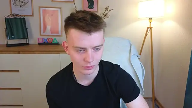 Snapshot of happy_de1mos chatting on 10/16/25, 09:49 happy de1mos online show from 10/16/25, 09:49