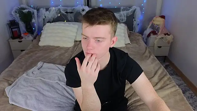 Snapshot of happy_de1mos chatting on 11/01/25, 09:28 happy de1mos online show from 11/01/25, 09:28