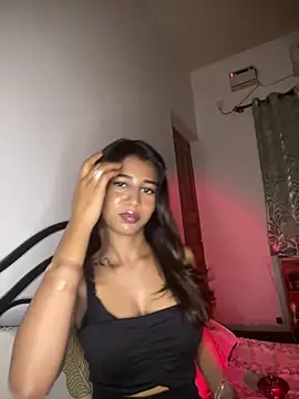 STRIP GLOW online show from 06/04/26, 06:25