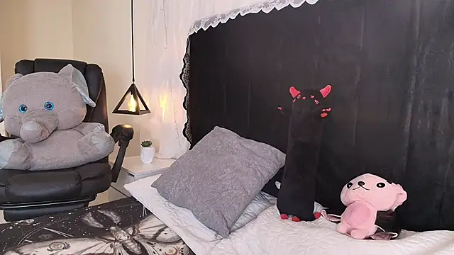 IvyBelle  online show from 04/09/26, 11:26