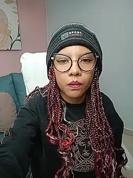gigi1326 online show from 10/29/25, 07:48