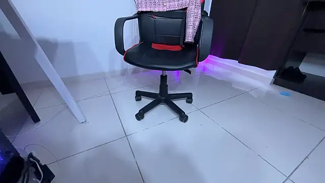 regina mills milk online show from 01/15/26, 11:37