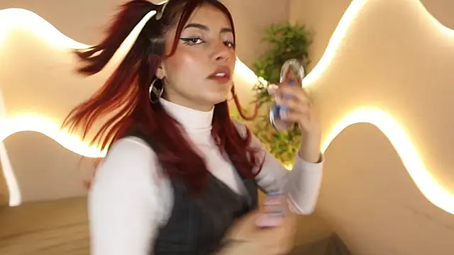 Snapshot of Mystic_blue chatting on 10/22/25, 12:49 Mystic blue online show from 10/22/25, 12:49