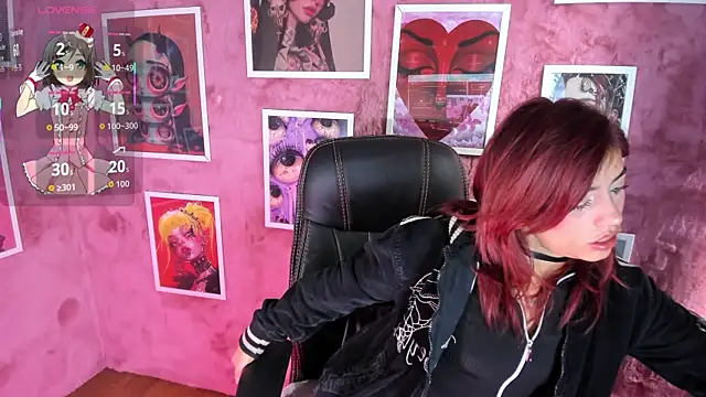 Snapshot of Mystic_blue chatting on 11/25/25, 01:00 Mystic blue online show from 11/25/25, 01:00