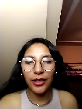 Regina Shine online show from 12/14/25, 08:30