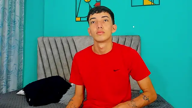 Maikol Ortiz online show from 04/04/26, 12:24