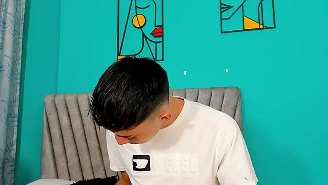 Maikol Ortiz online show from 04/13/26, 12:43