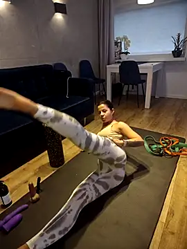 Snapshot of BabyFaceMia chatting on 10/06/25, 08:23 BabyFaceMia online show from 10/06/25, 08:23