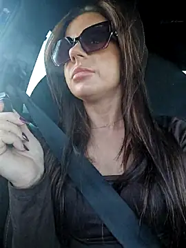 Snapshot of BabyFaceMia chatting on 11/07/25, 02:28 BabyFaceMia online show from 11/07/25, 02:28