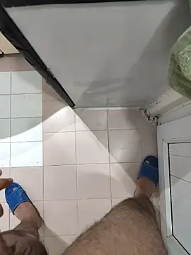 Snapshot of sert_erkekk chatting on 12/17/25, 09:10 sert erkekk online show from 12/17/25, 09:10