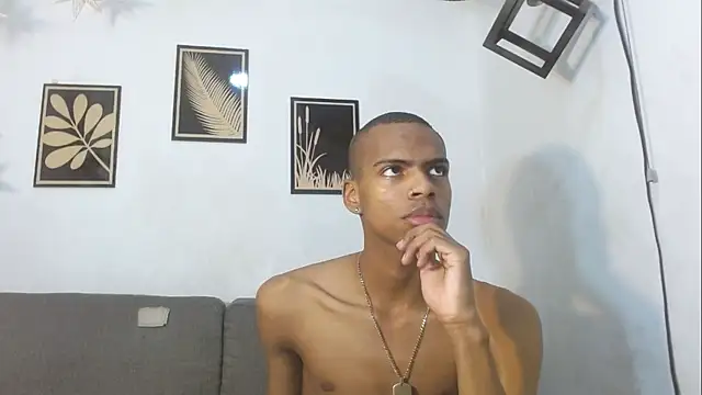 Snapshot of criss_zuri chatting on 09/16/25, 12:17 criss zuri online show from 09/16/25, 12:17