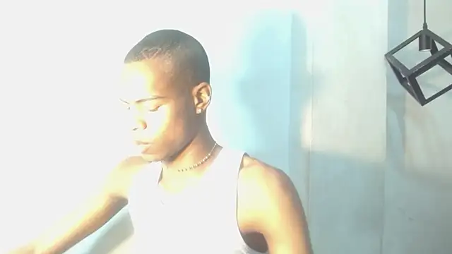 Snapshot of criss_zuri chatting on 10/04/25, 11:30 criss zuri online show from 10/04/25, 11:30