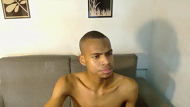 Snapshot of criss_zuri chatting on 10/10/25, 11:53 criss zuri online show from 10/10/25, 11:53