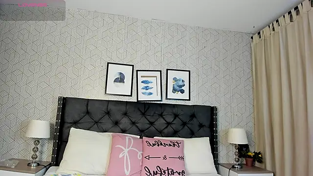 sophie  blare online show from 05/19/26, 07:31