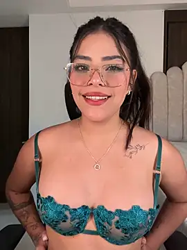 Sara-Evans online show from 03/25/26, 02:39