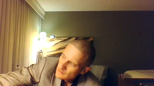 Snapshot of WWGD69 chatting on 09/19/25, 06:26 WWGD69 online show from 09/19/25, 06:26