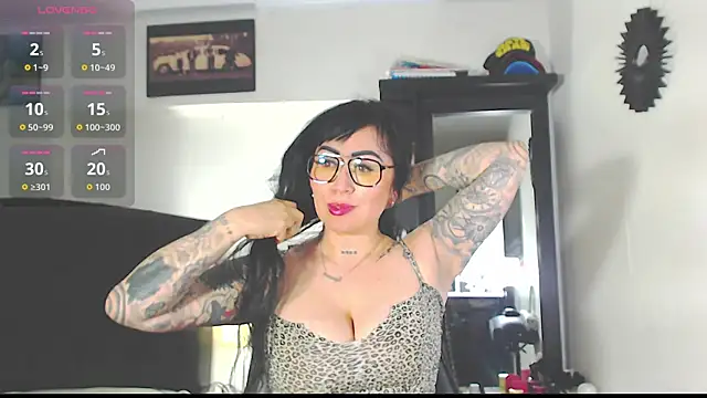 Vicky hotmilf online show from 10/22/25, 11:10