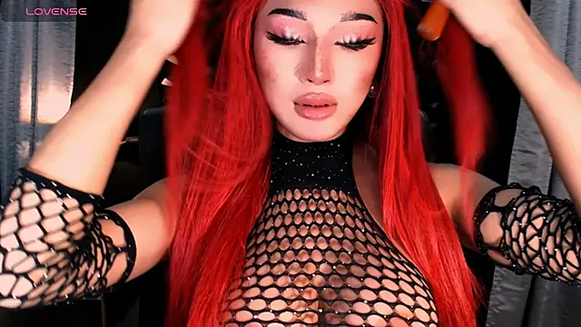 Snapshot of xUrGoddess_Bellax chatting on 10/19/25, 02:12 xUrGoddess Bellax online show from 10/19/25, 02:12