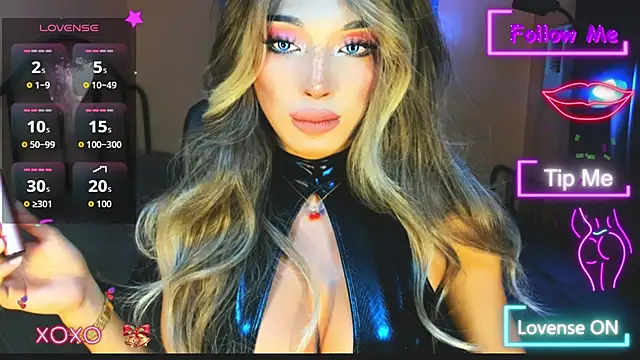 Snapshot of xUrGoddess_Bellax chatting on 11/20/25, 01:39 xUrGoddess Bellax online show from 11/20/25, 01:39