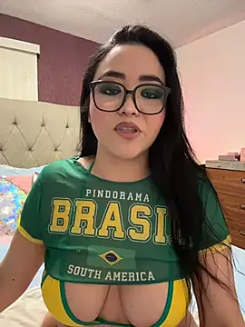 MyHoneyFrida online show from 01/17/26, 12:48