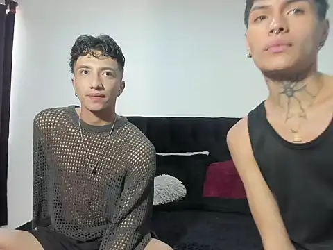 mhatias  online show from 10/06/25, 11:29